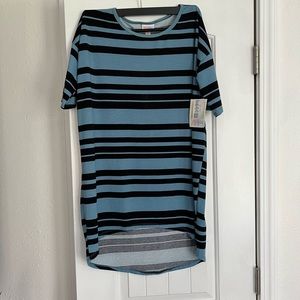 Lula roe Irma Size xs, fits bigger. New with tags.